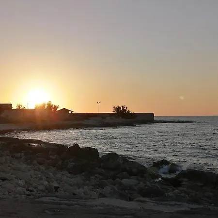 别墅 Eucalipti Sul Mare 巴里